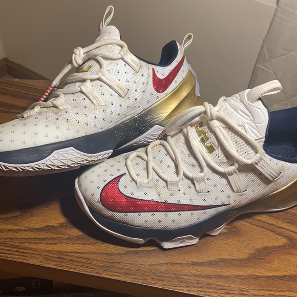 Nike Lebron 13 Low Olympic - Picture 3 of 5